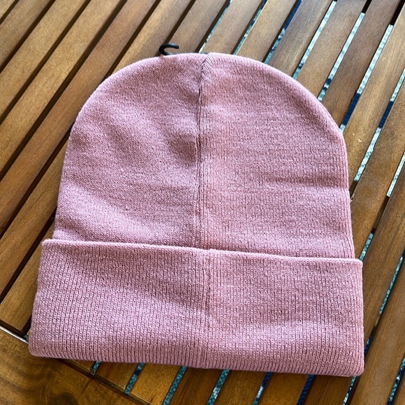 Levi’s Beanie, NWT - Picture 2 of 4
